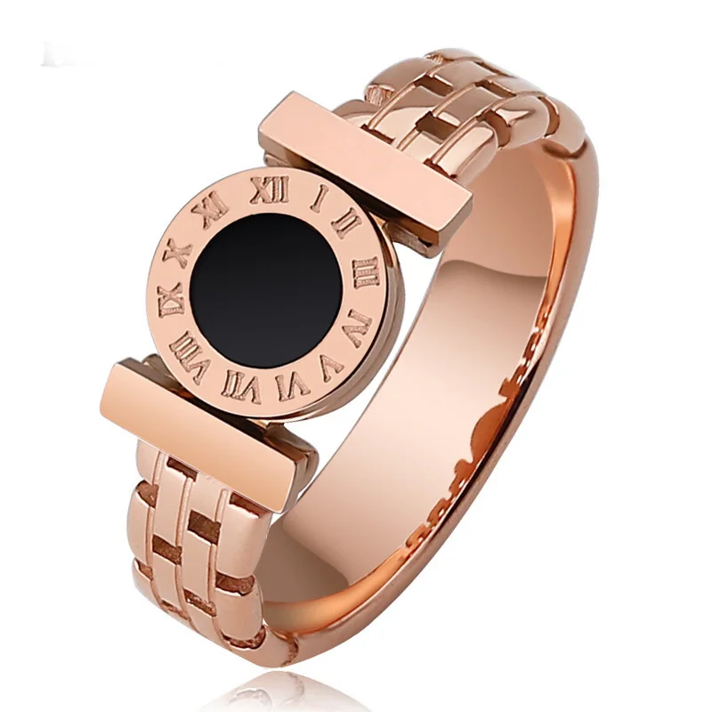 Bague chiffres romains et centre noir — maille