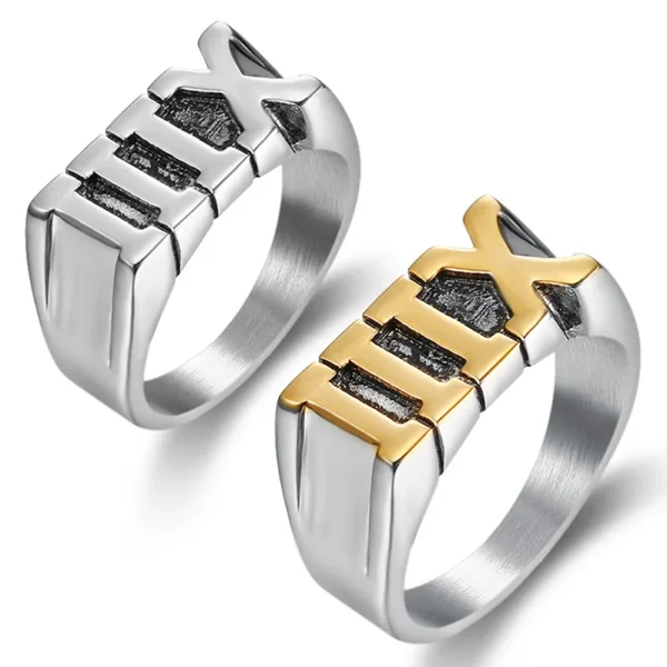 Bague XIII en relief — acier inoxydable