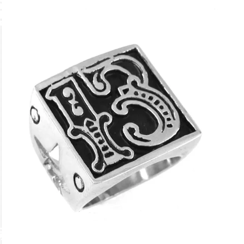 Bague XIII en relief — acier inoxydable — vue 3